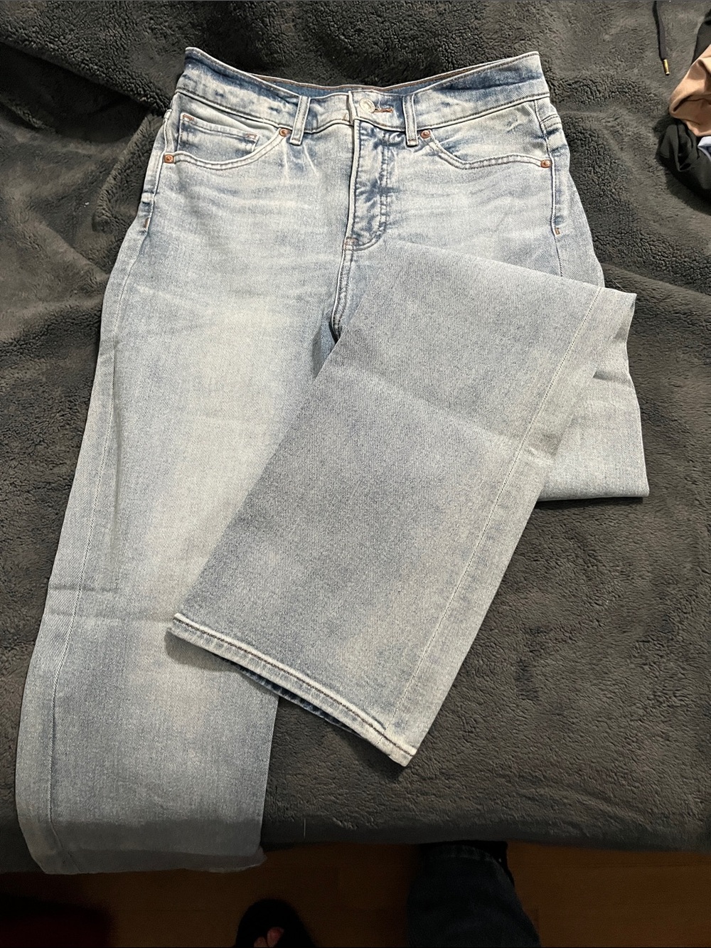 Express Light Blue Straight-Leg Women’s Jeans